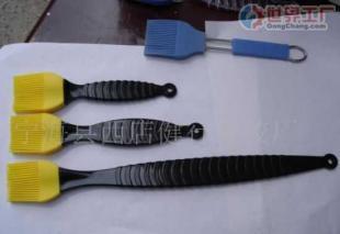 批發(fā)硅膠燒烤刷、不銹鋼柄刷(圖)、燒烤用品、廚房用具_(dá)橡膠塑料_世界工廠(chǎng)網(wǎng)中國(guó)產(chǎn)品信息庫(kù)